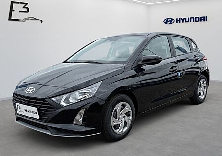 Hyundai i20 1.2 Benzin 5-M/T SELECT Navigationssystem