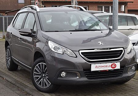 Peugeot 2008 Active *Panoramadach*Tenmpomat*1.Hand*