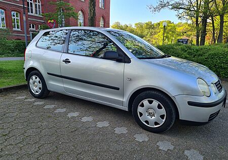 VW Polo Volkswagen 1.2l mit Klimaanalge - gepflegt