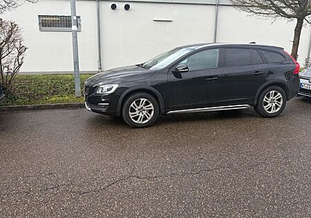 Volvo V60 CC V60 Cross Country D4 AWD Geartronic -