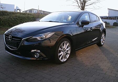 Mazda 3 2.2 SKYACTIV-D 150 Sports-Line Sports-Line