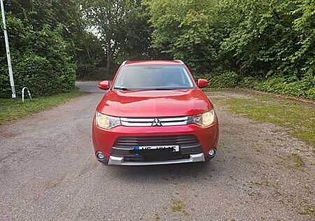 Mitsubishi Outlander 2.2 DI-D Klassik Kollektion+ Autom...