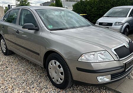 Skoda Octavia Limousine, AUTOMATIK, 2.HAND