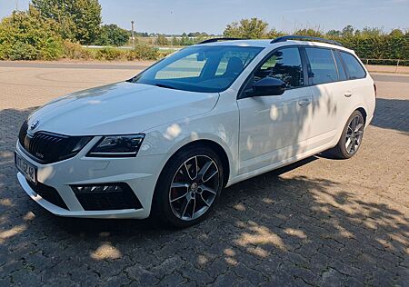 Skoda Octavia 2.0 TDI SCR DSG RS Combi RS