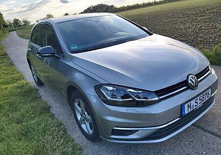 VW Golf Volkswagen 1.5 TSI ACT OPF DSG IQ.DRIVE IQ.DRIVE