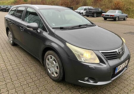 Toyota Avensis Combi Executive 2.0 D-4D