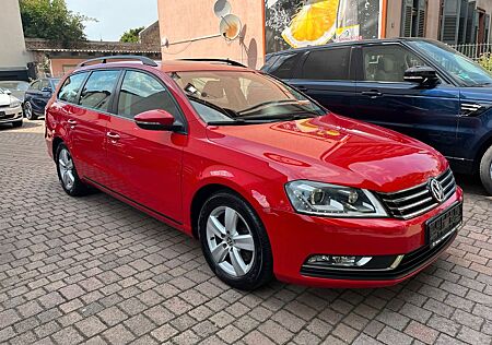 VW Passat Variant Volkswagen BlueMotion Bi-Xenon Panorama Navi