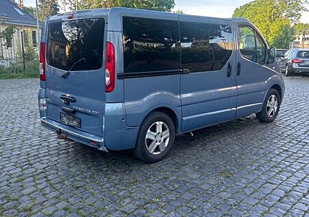 Opel Vivaro 2.5 CDTI Tour Cosmo Standheizung