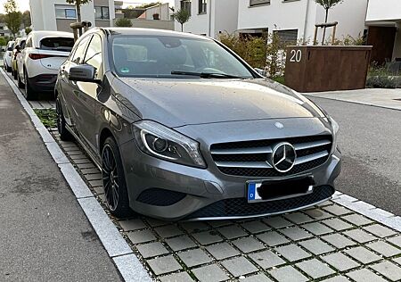 Mercedes-Benz A 180 Automatik, Xenon, LED, Fernlichtassistent