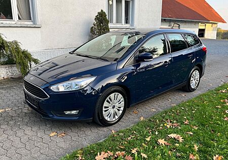 Ford Focus Turnier Business TEMPOMAT SHZ NAVI