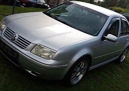 VW Bora Volkswagen 2.0, Automatik, Highline ggf Tausch möglich