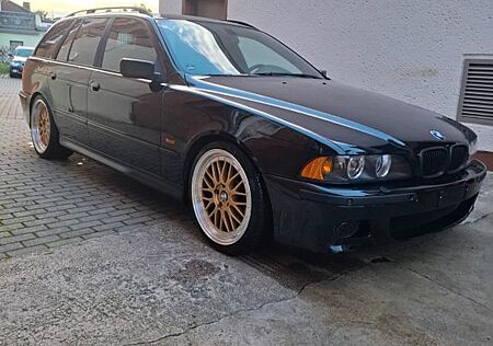 BMW 530d Touring Schalter