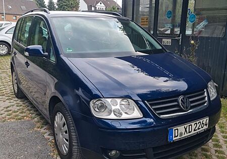 VW Touran Volkswagen Trendline