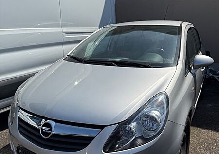Opel Corsa D Sport 1.3 / Klima / Diesel