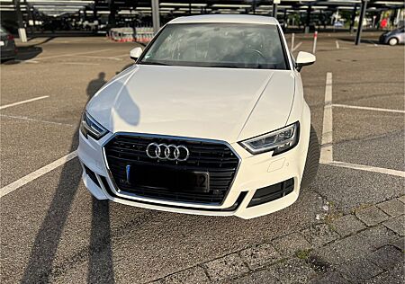 Audi A3 1.5 TFSI cod ultra S tronic -