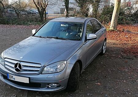 Mercedes-Benz C 200 KOMPRESSOR AVANTGARDE LEDER AHK