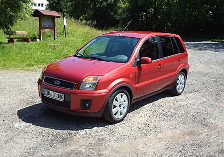 Ford Fusion + Ghia Garagenwagen! Sammlerzustand!