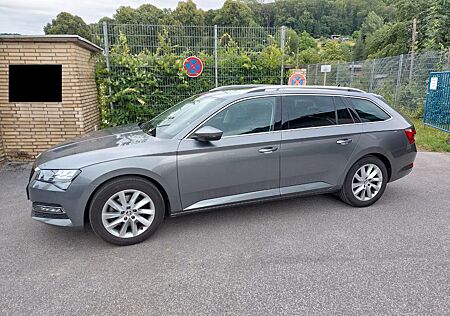 Skoda Superb 2.0 TDI SCR DSG STYLE COMBI STYLE