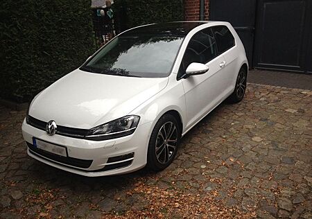 VW Golf Volkswagen VII 1.4 TSI ACT DSG ALLSTAR Tüv 10/26 Pano