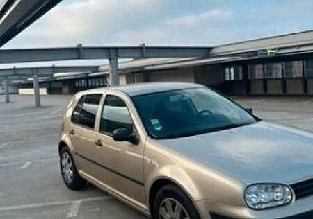 VW Golf Volkswagen 1.4 Basis