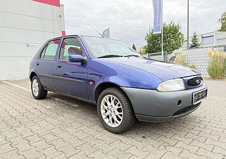 Ford Fiesta Fun Sportsitze KEIN TÜV teilb.Rücksb eFH