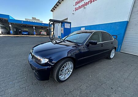 BMW 318i - Alcantara,Sportauspuff,Ambient bel., etc.