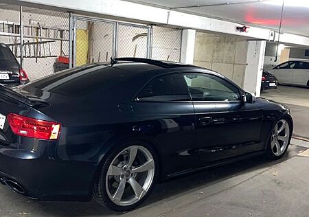 Audi RS5 4.2 FSI S tronic quattro -