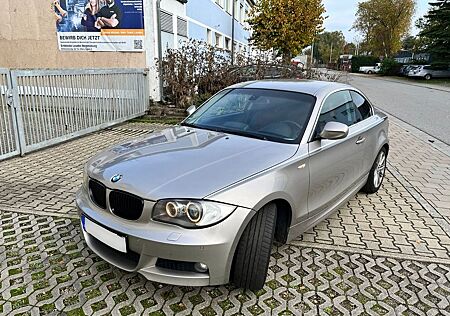 BMW 125i Coupé - M-sport/M-performance/NAVI/PDC/RFK