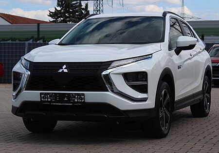 Mitsubishi Eclipse Cross 2.4 Hybrid 4WD R.Kamera AHK