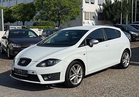 Seat Leon FR 2.0TDI-BiXenon-Navi-AHK-Sport-Tempomat
