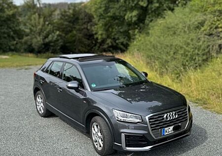 Audi Q2 35 TFSI Sport S line TOP ZUSTAND