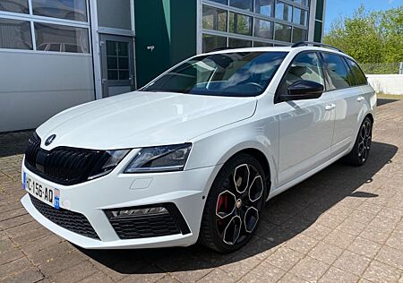 Skoda Octavia 2.0 TSI VRS DSG Combi*Led*Canton*Virtual