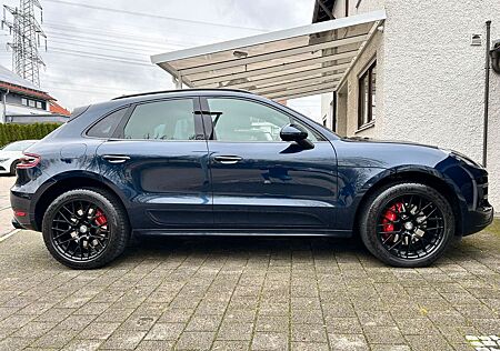 Porsche Macan Turbo (PDK)