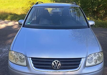 VW Touran Volkswagen 2.0 TDI 7 Sitzer TÜV 5/26