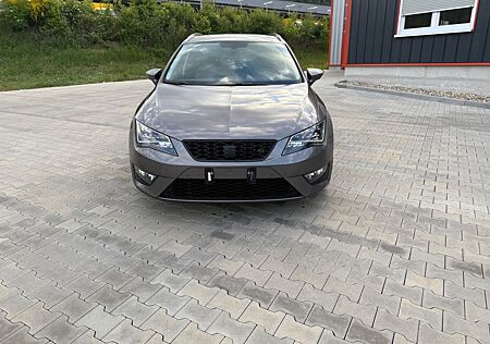 Seat Leon ST 1.8 TSI 132kW Start&Stop FR DSG FR