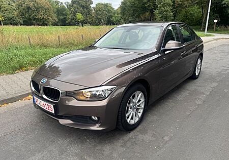BMW 318 d *NAVI- LEDER - SPORT*