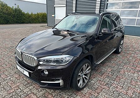 BMW X5 xDrive 40 d*7-Sitzer*AHK*Pano*ACC*RSE*STD.HZ