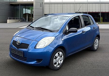 Toyota Yaris 1.0 Cool