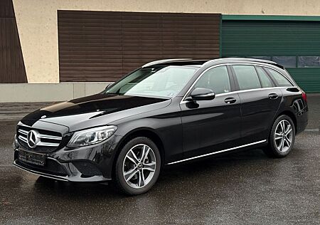 Mercedes-Benz C 220 C 220D T-Modell 4Matic*el.AHK*SD*M+S*VOLL!