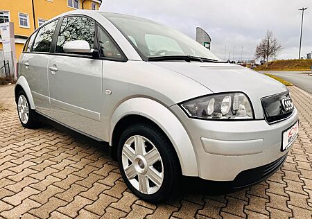 Audi A2 1.4 1.Hand -scheckheft.-Panorama dach ..Klima