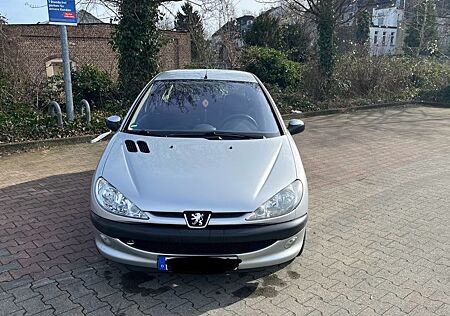 Peugeot 206 1.1