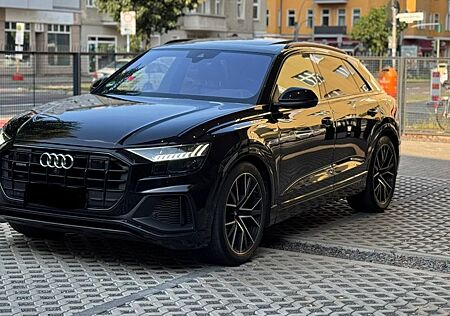 Audi Q8 50 TDI*PANO*KEY*3xS-Line*SOFT*MATRIX*360*