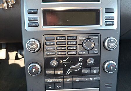 Volvo V70 D5 Momentum Shz