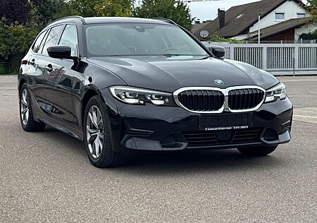 BMW 318 i Sport Line *1Hand*RFK*LEDER*Virtual