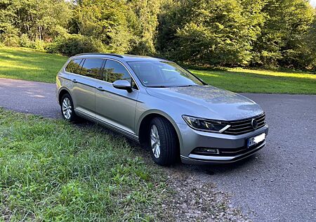 VW Passat Variant Volkswagen Passat b8 Variant 2.0 TDI BMT, AHK, ASS
