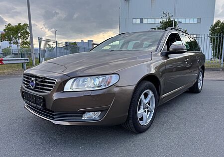 Volvo V70 Kombi 2.0l Scheckheft Automatik Digital Navi