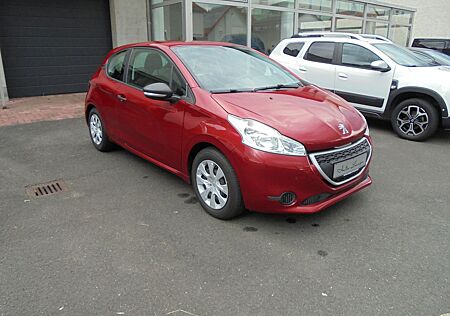 Peugeot 208 Access Klima - Tempomat- wenig Kilometer