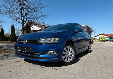 VW Polo Volkswagen VI Comfortline / NAVI