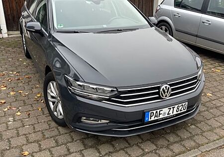 VW Passat Variant Volkswagen 2.0 TDI SCR DSG, Garantie, KD neu