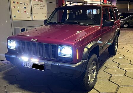 Jeep Cherokee XJ 4.0 Benzin Automatik